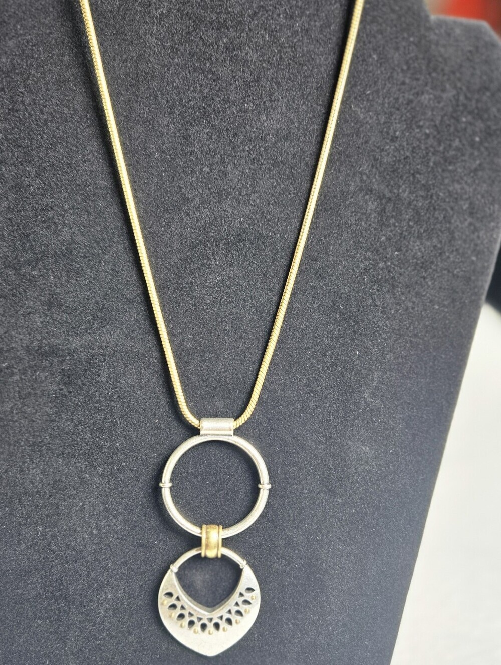 LUCKY  Adj Two Tone Chain Pendant Necklace w/ Drop Silver Accents MUST SEE GUC - Picture 3 of 13
